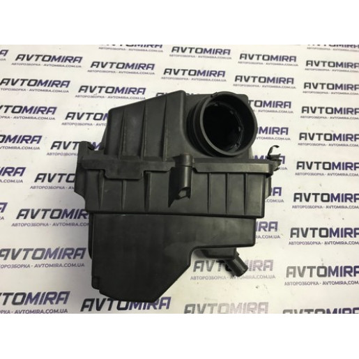 Корпус повітряного фільтра Opel Corsa D 1.7 CDTI  2006-2014 13277051